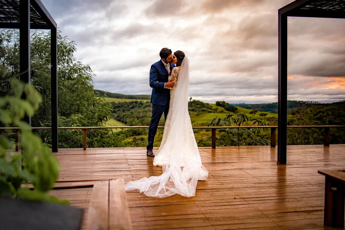 Pamela & Guilherme · Villa Sansu
